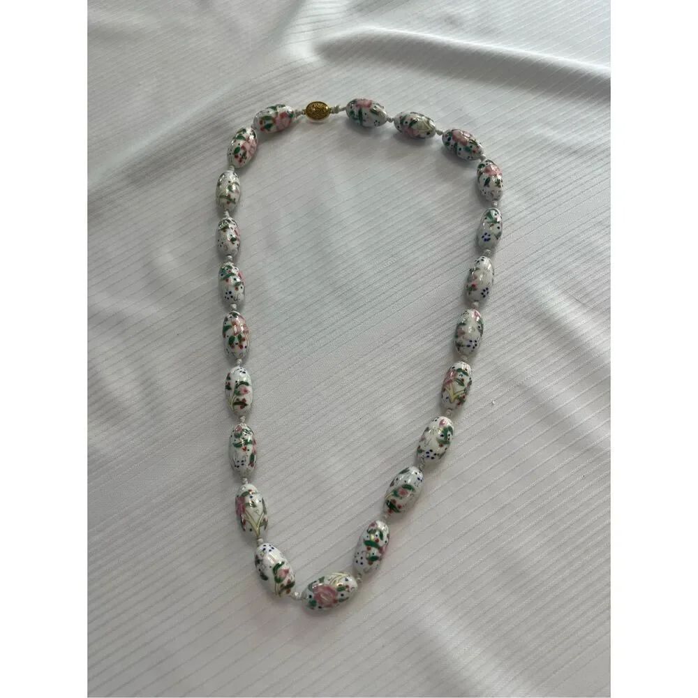 Chinese Export Knotted Porcelain Bead Pink Green Flower Gold Plated Necklace